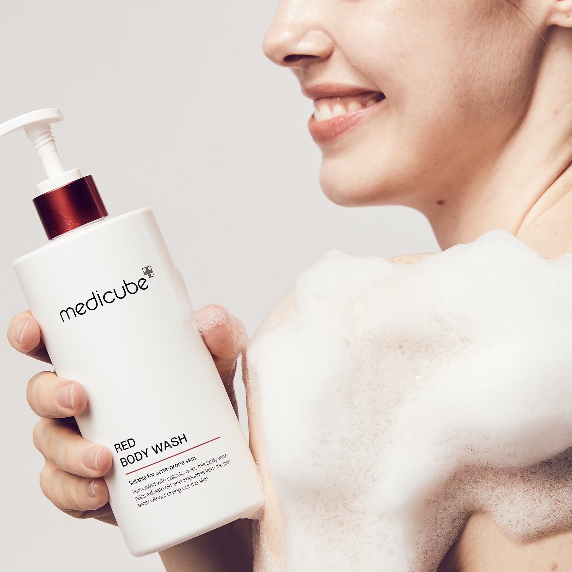 [GIFT] Red Body Wash - The Refined Glow Choice