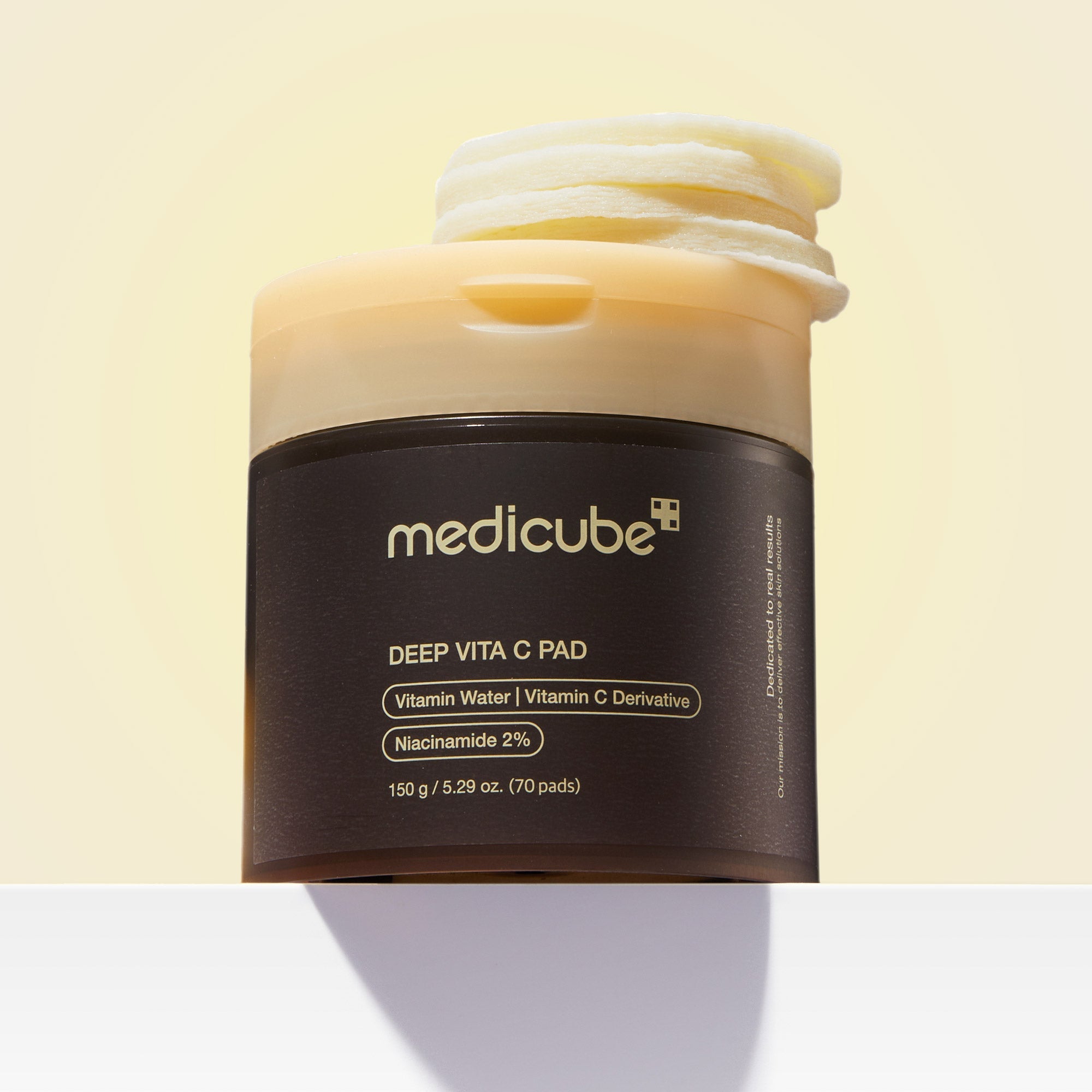 Deep Vita C Pads - Daily Medicube with Style